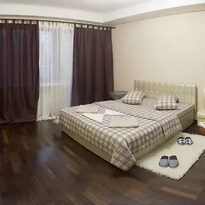 Downtown On Saksaganskogo Street 87 Апартаменты